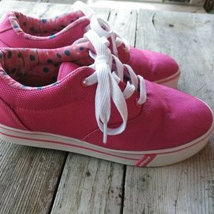 GIRL HEELYS SZ 4Y